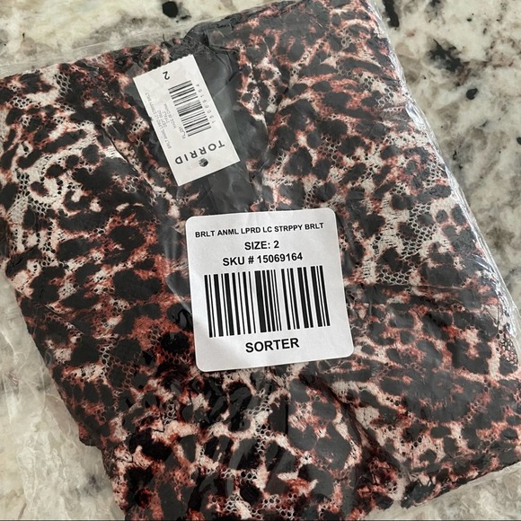 Torrid Lace Up Bralette - Leopard 2X NWT - Picture 5 of 8